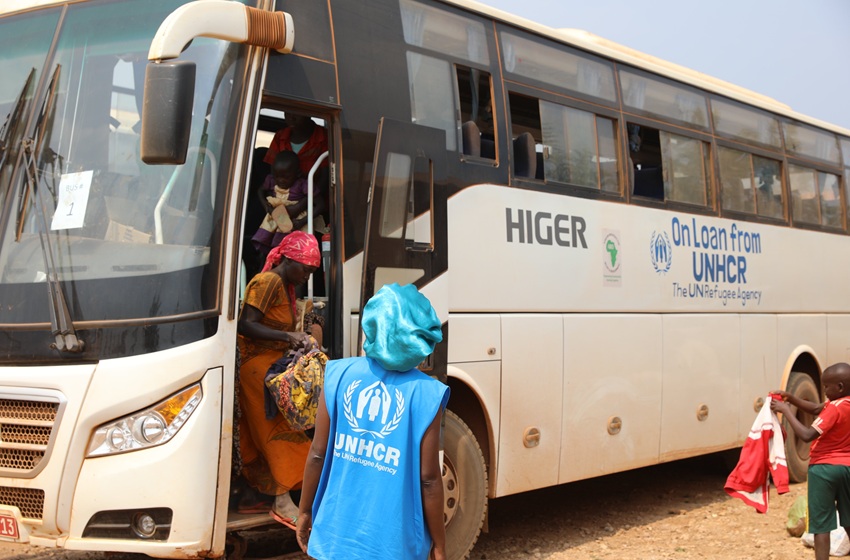  Rapatriés de Tanzanie abandonnés : « On nous a menti sur l'accueil promis »